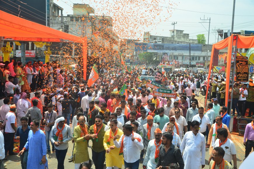 नामांकन रैली में कांग्रेस-बीजेपी का शक्ति प्रदर्शन 